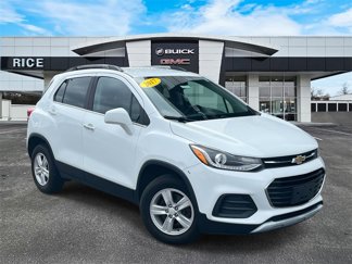 Used 2017 Chevrolet Trax LT w/ LT Convenience Package image 1