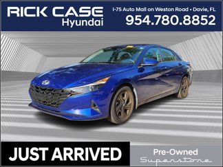 Certified 2022 Hyundai Elantra SEL image 1