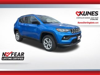 New 2025 Jeep Compass Latitude image 1