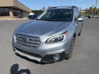 Used 2017 Subaru Outback 2.5i Limited image 1