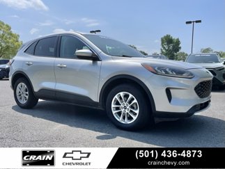 Used 2020 Ford Escape SE image 1