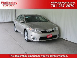 Used 2014 Toyota Camry XLE image 1