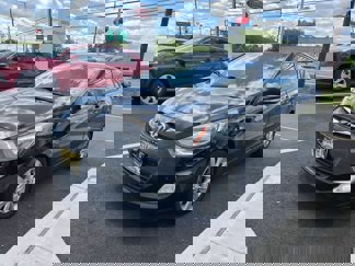 Used 2013 Hyundai Accent SE image 1
