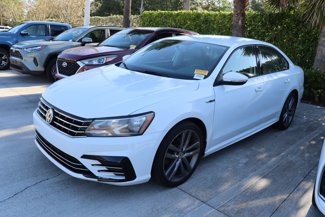Used 2018 Volkswagen Passat 2.0T R-Line image 1