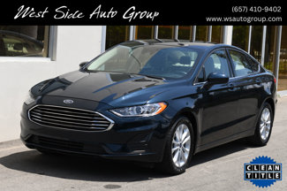 Used 2020 Ford Fusion SE image 1