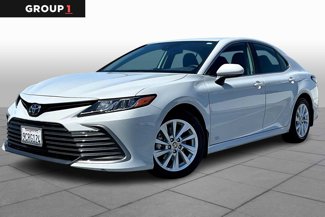 Used 2022 Toyota Camry LE image 1