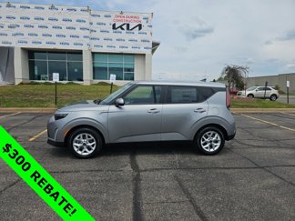 New 2025 Kia Soul LX image 1
