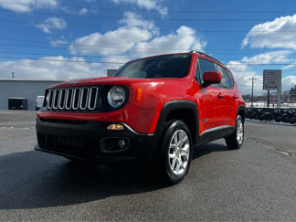 Used 2018 Jeep Renegade Latitude w/ Cold Weather Group image 1