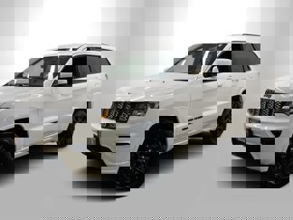Used 2020 Jeep Grand Cherokee Altitude image 1