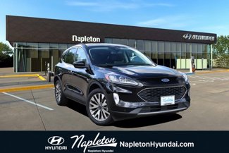 Used 2022 Ford Escape Titanium image 1