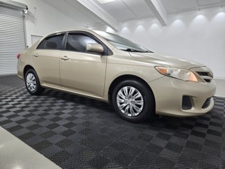 Used 2011 Toyota Corolla LE image 1
