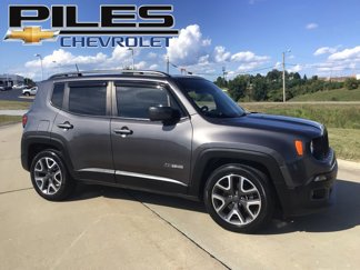 Used 2018 Jeep Renegade Latitude w/ Advanced Technology Group image 1