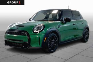 Used 2022 MINI Cooper S image 1