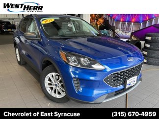 Used 2022 Ford Escape SE image 1