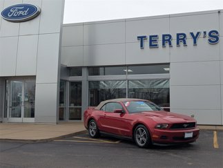 Used 2011 Ford Mustang Premium w/ 201A Rapid Spec Order Code image 1