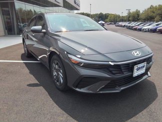 New 2025 Hyundai Elantra Blue image 1