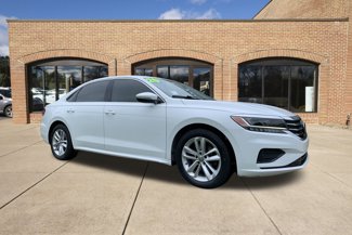 Used 2020 Volkswagen Passat 2.0T SE image 1