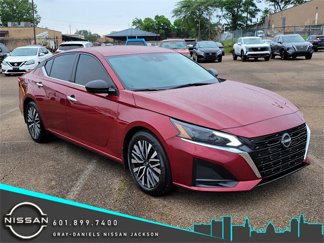 Used 2024 Nissan Altima 2.5 SV image 1