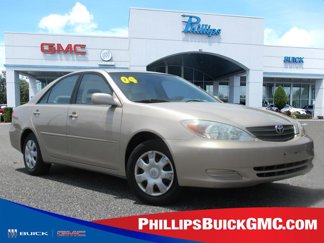 Used 2004 Toyota Camry LE image 1