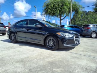 Used 2017 Hyundai Elantra SE w/ Cargo Package image 1