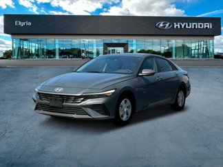 New 2025 Hyundai Elantra SE image 1