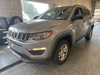 Used 2017 Jeep Compass Sport image 1