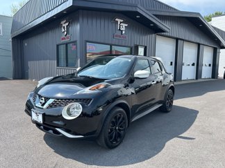 Used 2017 Nissan Juke SV image 1