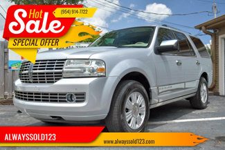 Used 2014 Lincoln Navigator 2WD image 1