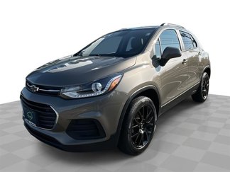 Used 2022 Chevrolet Trax LT w/ Sport Edition image 1