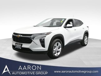Used 2024 Chevrolet Trax LS w/ LS Convenience Package image 1