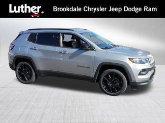 Used 2022 Jeep Compass Latitude image 1