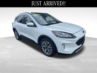 Used 2020 Ford Escape Titanium w/ Titanium Premium Package 2.0 image 1