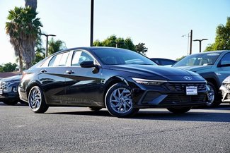 Certified 2024 Hyundai Elantra SEL video 2