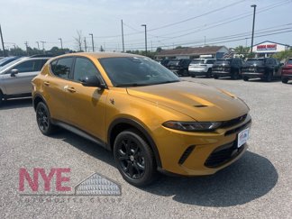 New 2024 Dodge Hornet GT w/ GT Blacktop Package image 1