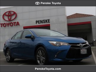 Used 2017 Toyota Camry image 1