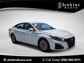 Used 2023 Nissan Altima 2.5 SV image 1