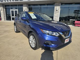 Used 2022 Nissan Rogue Sport S image 1