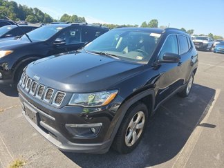 Used 2017 Jeep Compass Latitude w/ Popular Equipment Group image 1