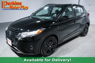 Used 2021 Nissan Kicks SR image 1