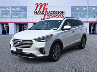 Used 2017 Hyundai Santa Fe SE image 1