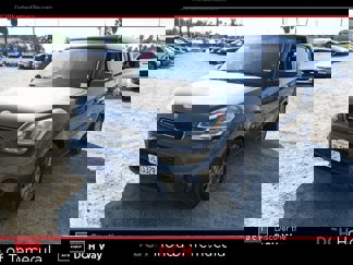 Used 2013 Kia Soul + image 1