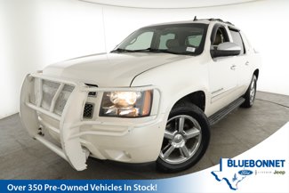 Used 2012 Chevrolet Avalanche LTZ image 1