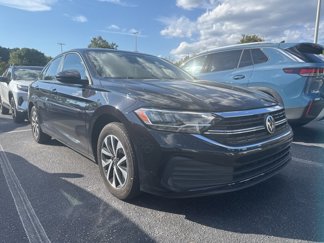 Used 2022 Volkswagen Jetta S image 1