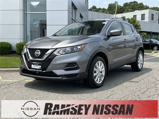 Used 2021 Nissan Rogue Sport S image 1