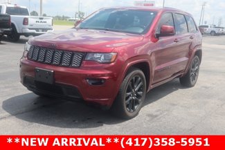 Used 2020 Jeep Grand Cherokee Altitude image 1