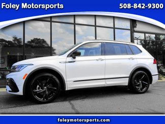 Used 2024 Volkswagen Tiguan SE R-Line w/ MDO Package, Two-Row image 1