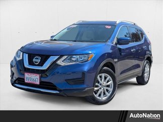 Used 2018 Nissan Rogue SV image 1