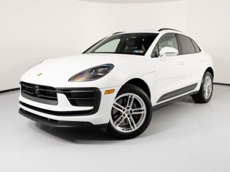 Used 2024 Porsche Macan image 1