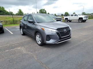 Used 2024 Nissan Kicks S image 1