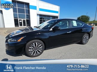 Used 2024 Nissan Altima 2.5 SV image 1